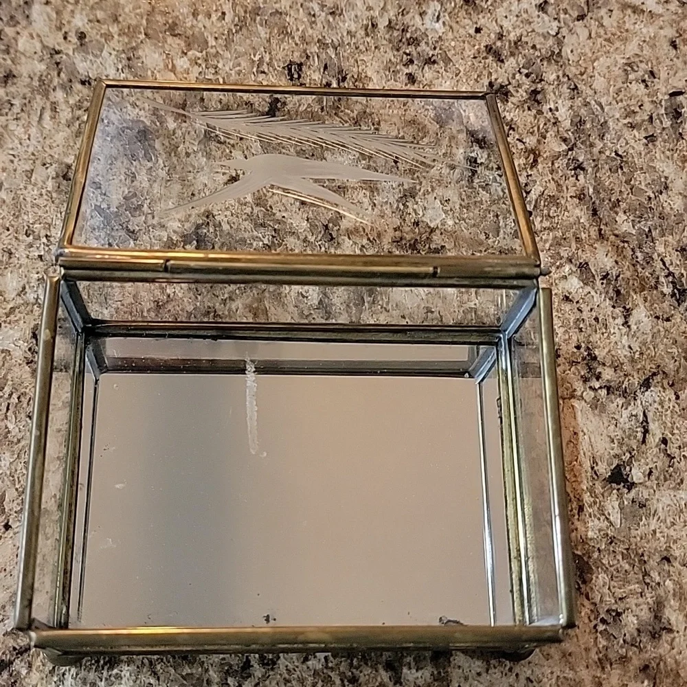 Vintage Hecho Glass Etched Glass Bird Jewelry Trinket Box